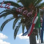 Baia Del Capo 3*