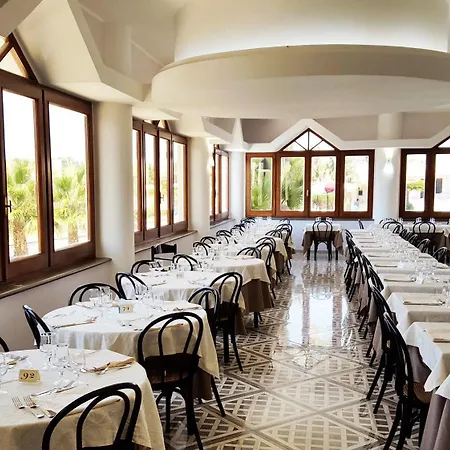 Hotel Baia Del Capo