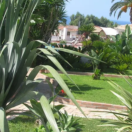Hotel Baia Del Capo