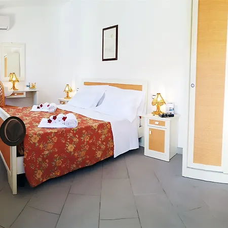 Hotel Baia Del Capo