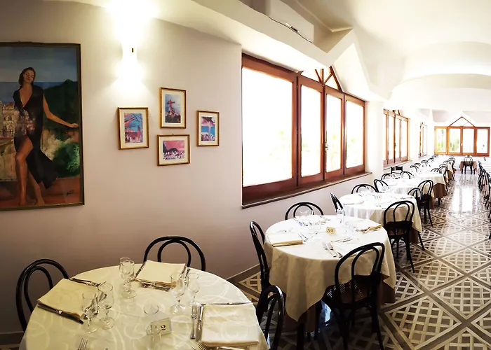 Baia Del Capo Hotel 3*