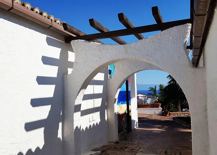 Baia Del Capo Hotel 3*