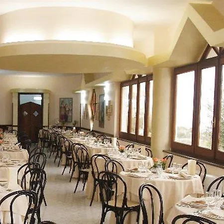 Baia Del Capo Hotel 3*