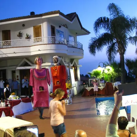 Hotel Baia Del Capo 3*