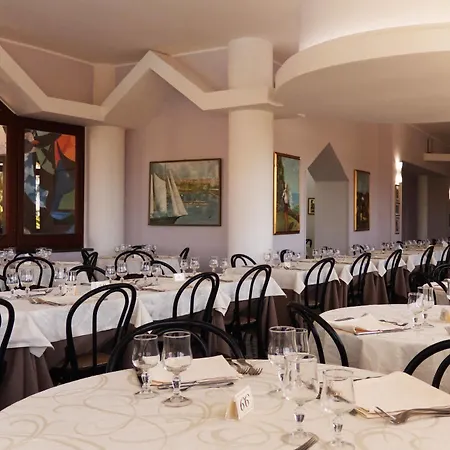 Baia Del Capo Hotel 3*