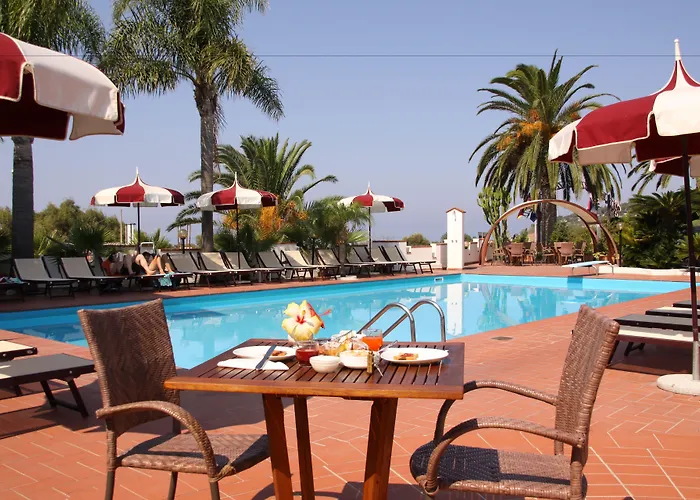 Hotel Baia Del Capo 3*