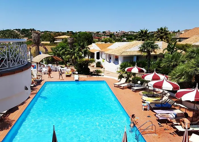 Hotel Baia Del Capo 3*