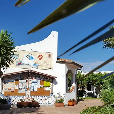 Baia Del Capo فندق ريكادي