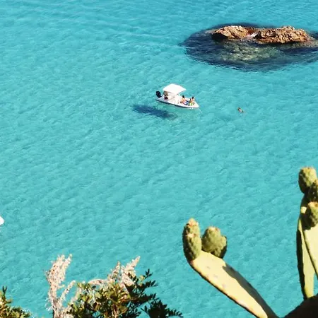Baia Del Capo فندق ريكادي