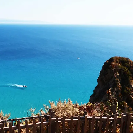 فندق Baia Del Capo 3*