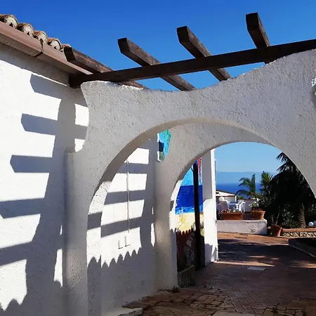 Baia Del Capo فندق ريكادي