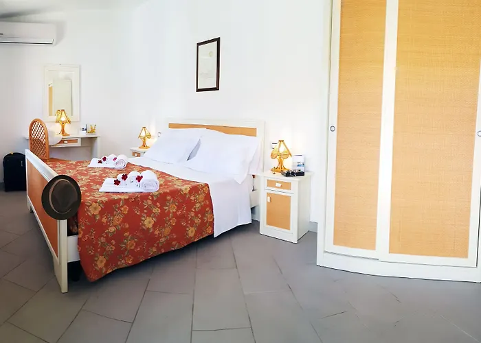 Baia Del Capo Hotel 3*