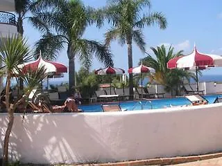 Hotel Baia Del Capo 3*
